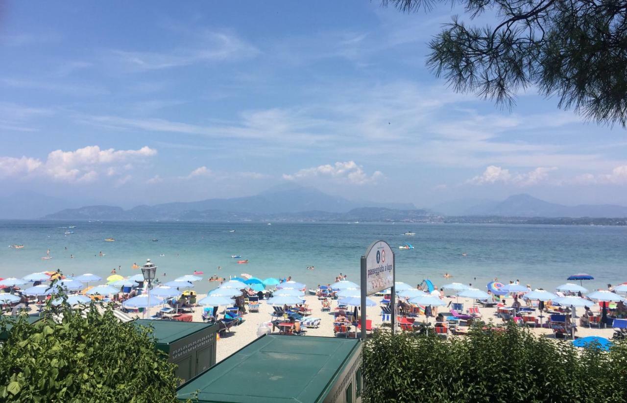 Appartamenti Agli Ulivi Песк'єра-дель-Гарда Екстер'єр фото