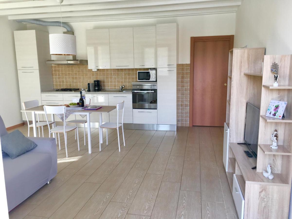 Appartamenti Agli Ulivi Песк'єра-дель-Гарда Екстер'єр фото